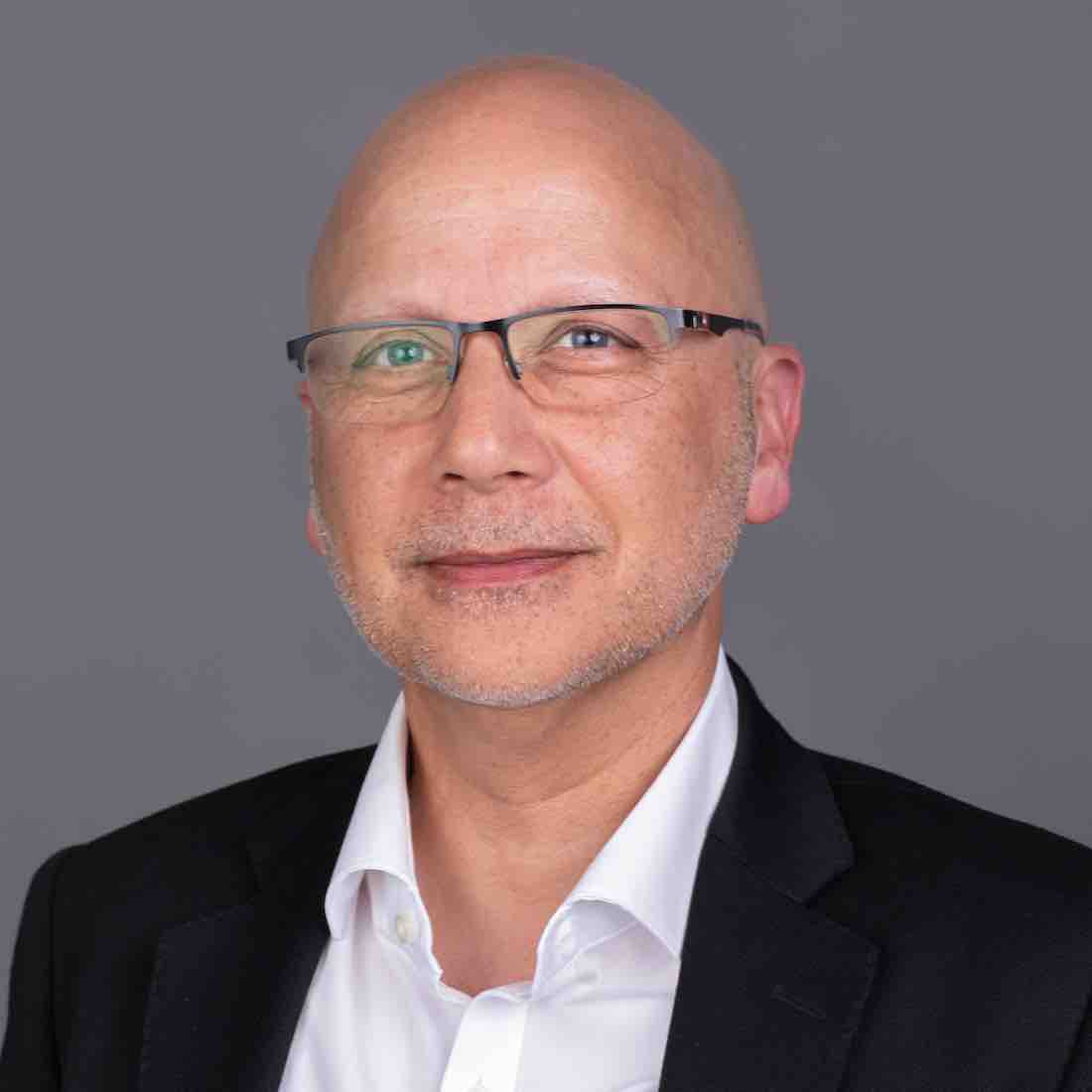 Consultant Podiatrist / HCPC annotation Podiatric Surgery / Independent Prescriber / Podiatrist John Malik - Malvern Foot Clinic